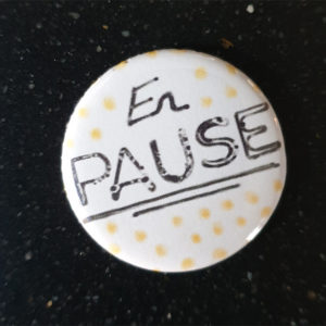 Badge “En Pause” de Quiscrap