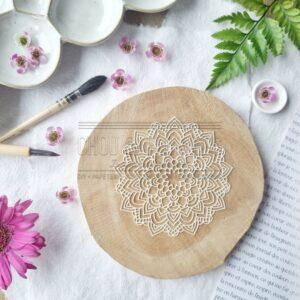 POCHOIR Fleur mandala 1 – Collection VIBRATIONS – Chou & Flowers
